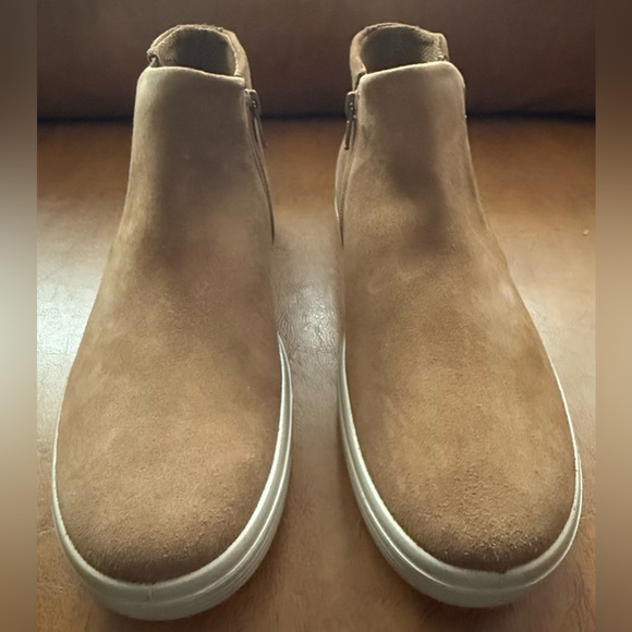 ECCO Classic Sneaker Ankle Boot Camel Nubuck Size 9–9.5 EU40 NWB - Picture 4 of 11